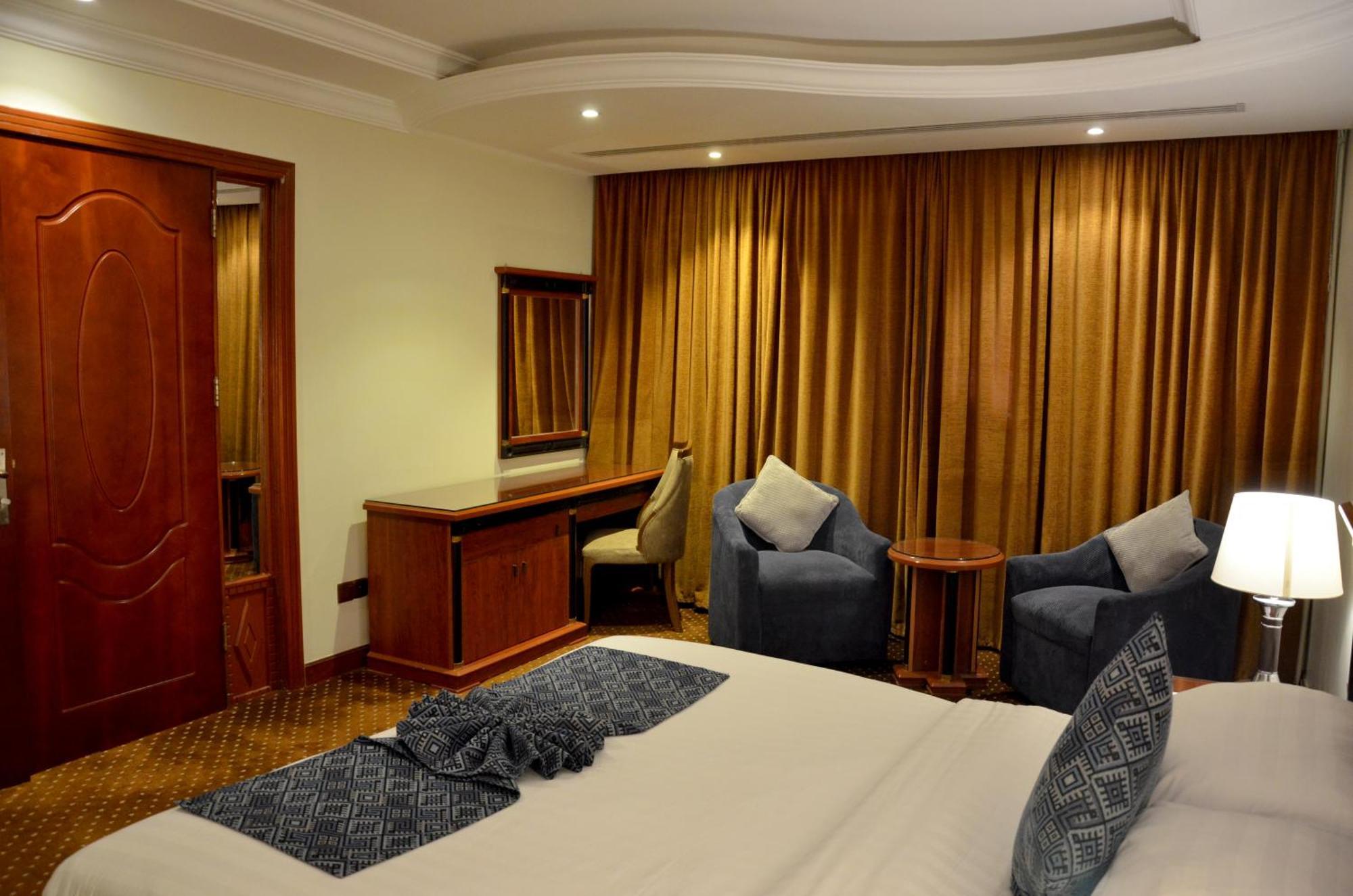 Crown Tower Hotel Al Al Jubail Exterior foto