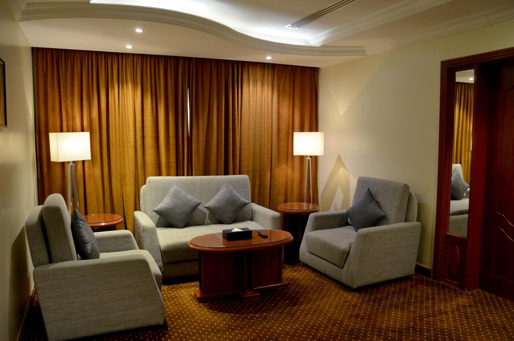 Crown Tower Hotel Al Al Jubail Exterior foto