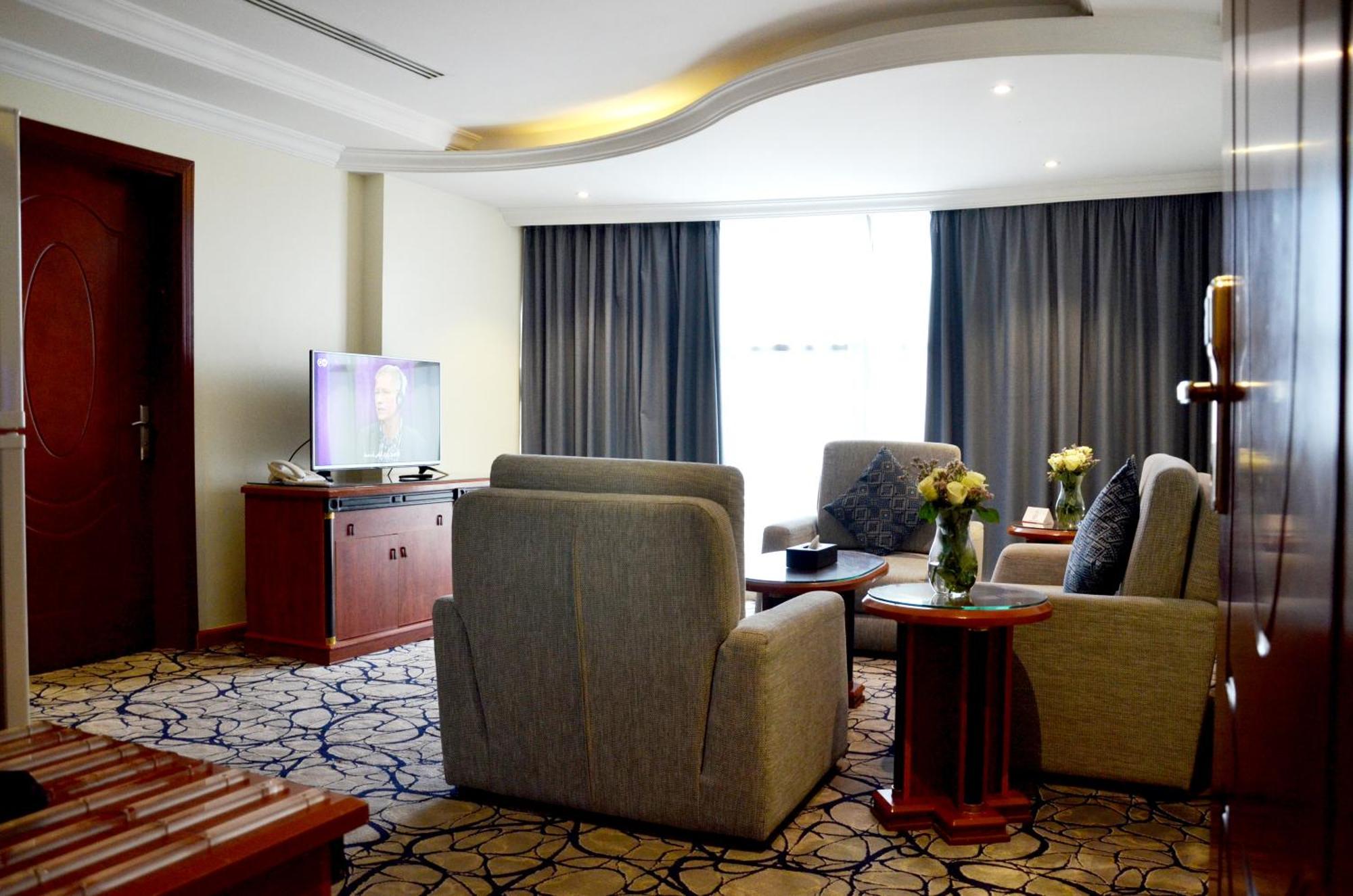 Crown Tower Hotel Al Al Jubail Exterior foto